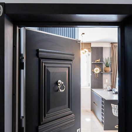 Fashion Stay-Valentino Apartment - By Openhouse Giroc Dış mekan fotoğraf