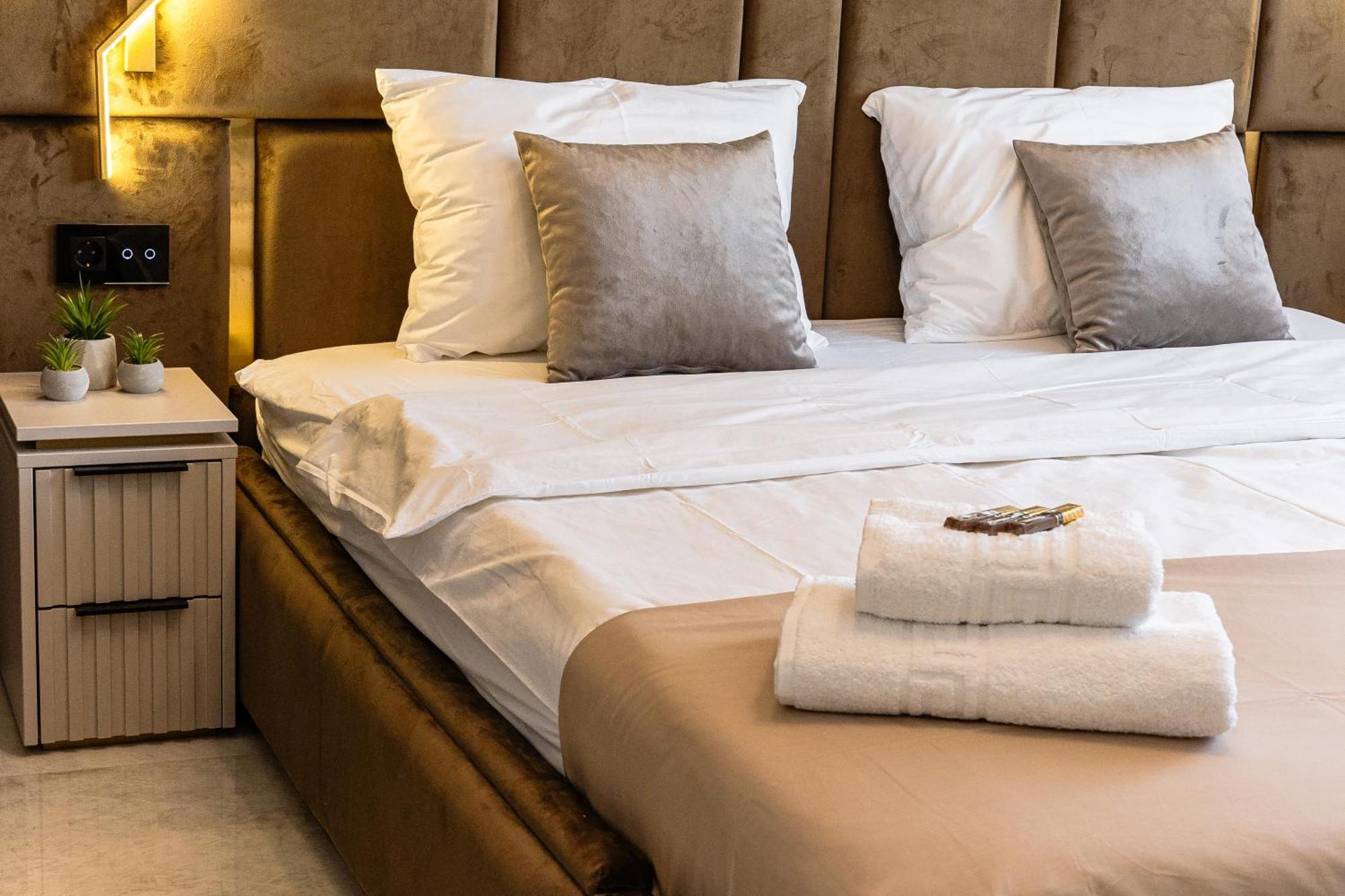 Fashion Stay-Valentino Apartment - By Openhouse Giroc Dış mekan fotoğraf