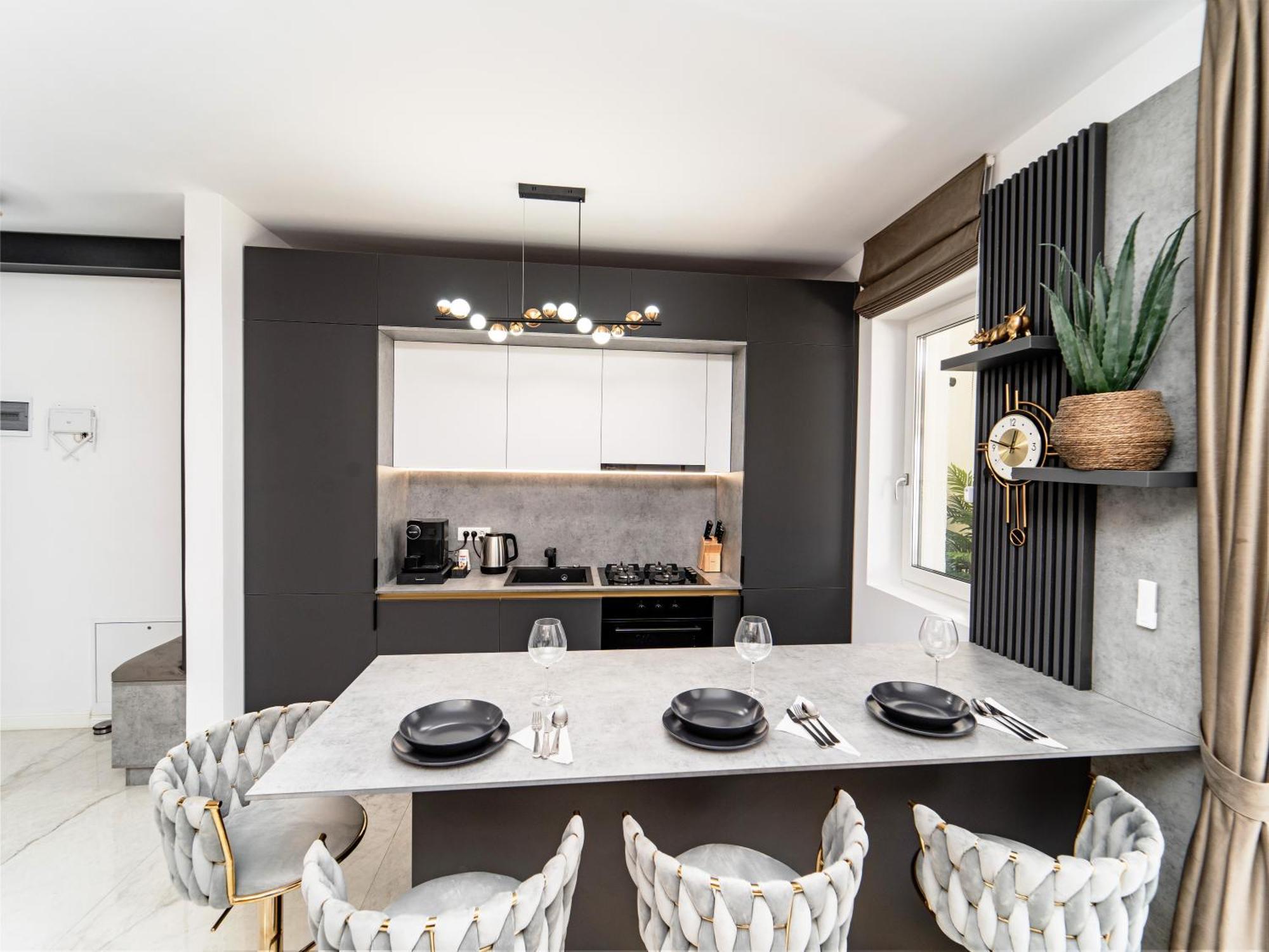 Fashion Stay-Valentino Apartment - By Openhouse Giroc Dış mekan fotoğraf